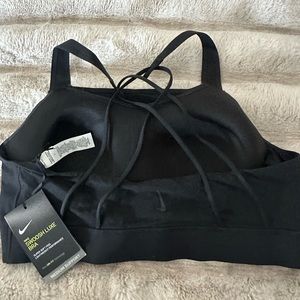 NWT Nike swoosh Luxe bra size L